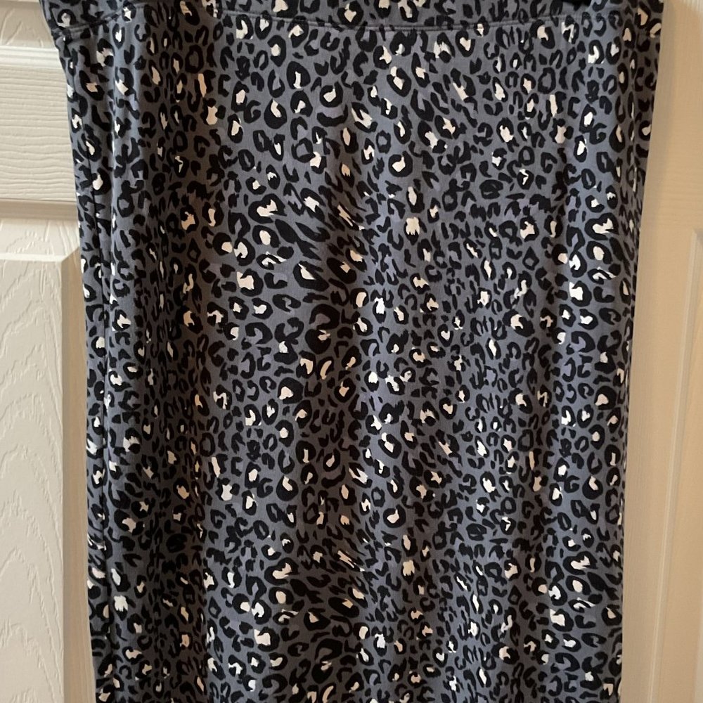 Stretch spotted skirt